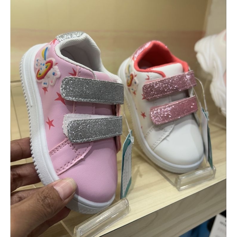 DISKON‼️ LITTLE M Sepatu sneakers anak size 22-26 by Matahari