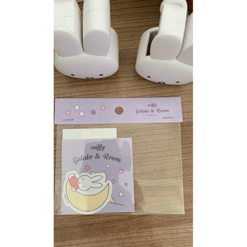 

Miffy Gelato & Room series Sticker
