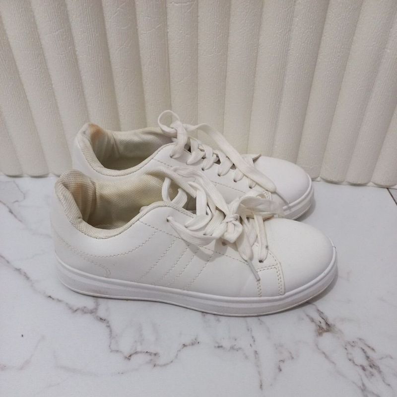 PL North Star Ladies sneakers (Bata) size 36