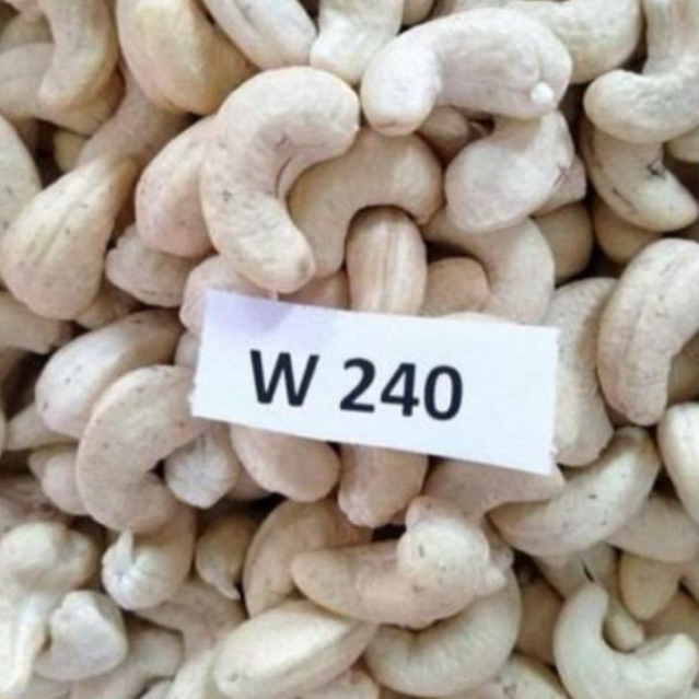 

Kacang Mede Mentah Mete Wonogiri Jumbo W240 Repack 500gr/250gr
