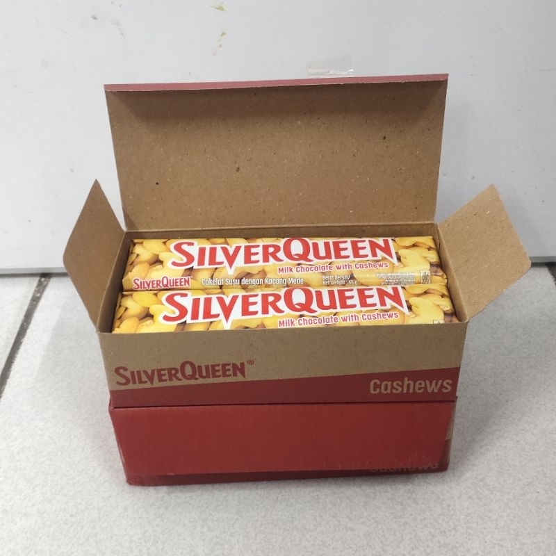 

[ISI 10 PCS] Silverqueen Cashew/Almond 55 gr 1 Slop