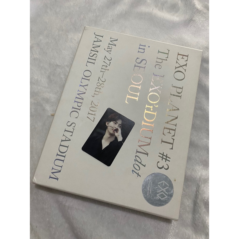 EXO PLANET #3 EXORDIUM PHOTOBOOK INCLUDE PHOTOCARD SUHO