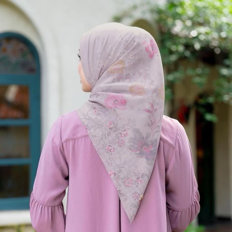 PL Lights Clo Qailula Scarf - Ayla