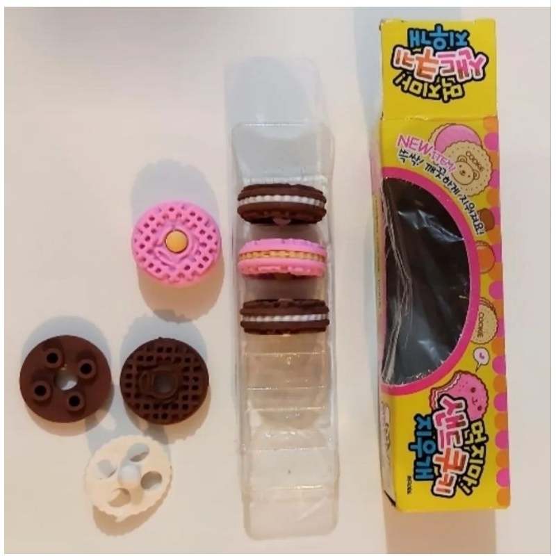 

Penghapus lucu bentuk oreo isi 5pcs (pink 2, coklat 2, coklat susu 1)