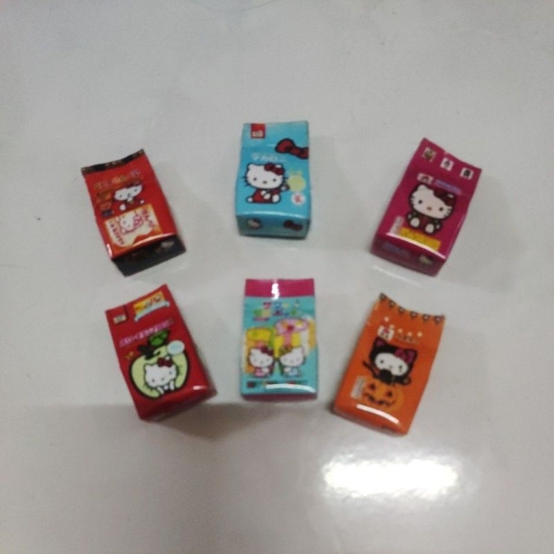 magnet kulkas snack hellokitty