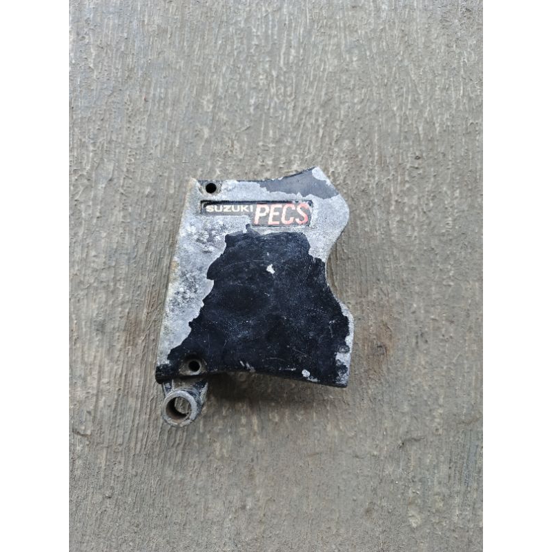 Tutup Gear Depan RC100 Bravo