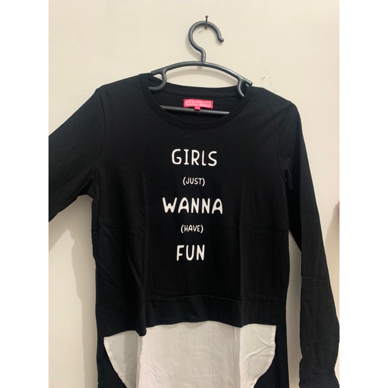 [Preloved] Atasan Ninety Degrees by Logo Jeans