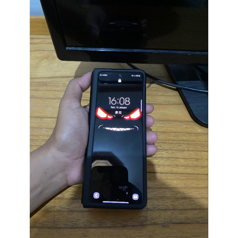 Samsung Z fold 3 12/512gb Sein