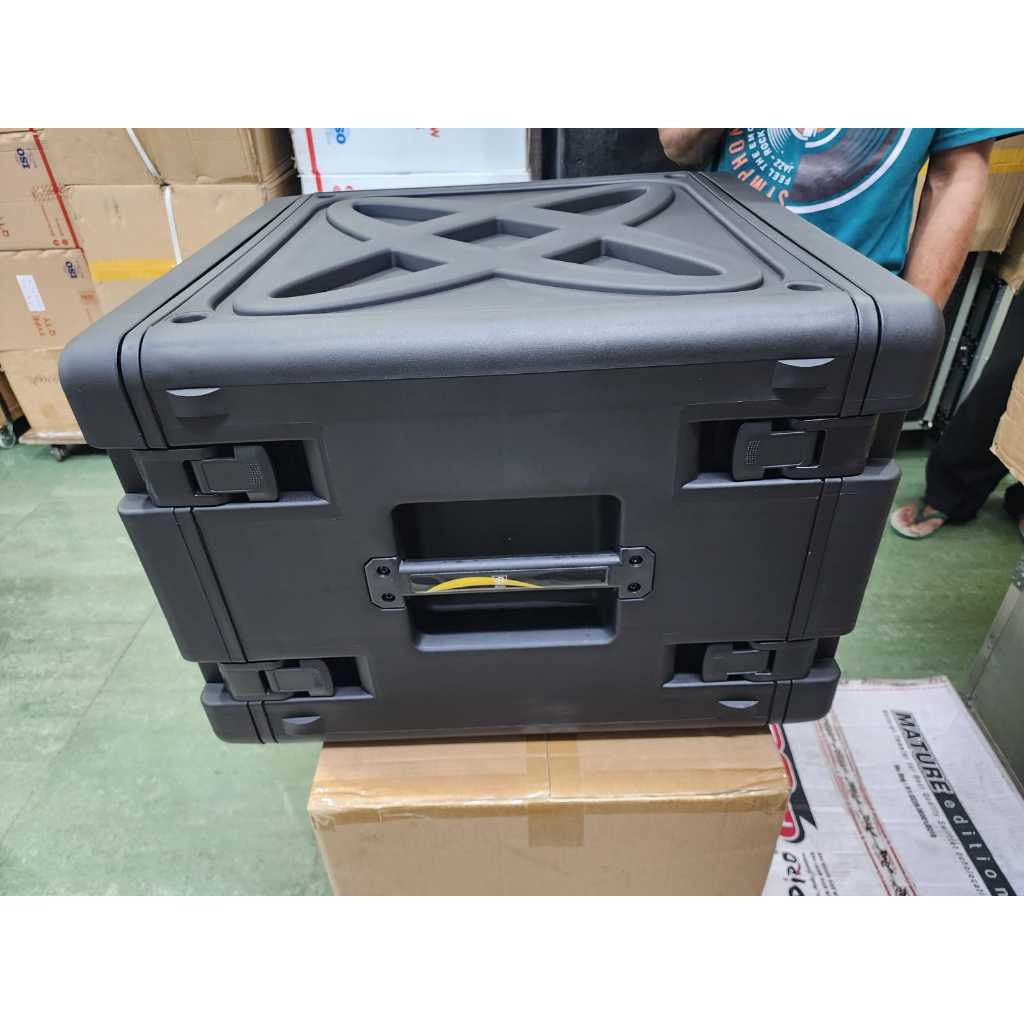 Hardcase Flightcase Polypropylene BEYER - PP4U / PP6U / PP8U / PP12U -- PP 4U / PP 6U / PP 8U / PP 12U