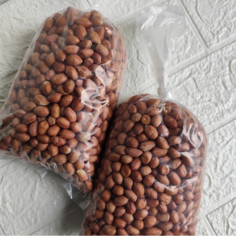 

KACANG TANAH SUPER MENTAH 1KG