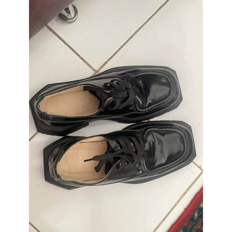 Sepatu Docmart Wanita Preloved