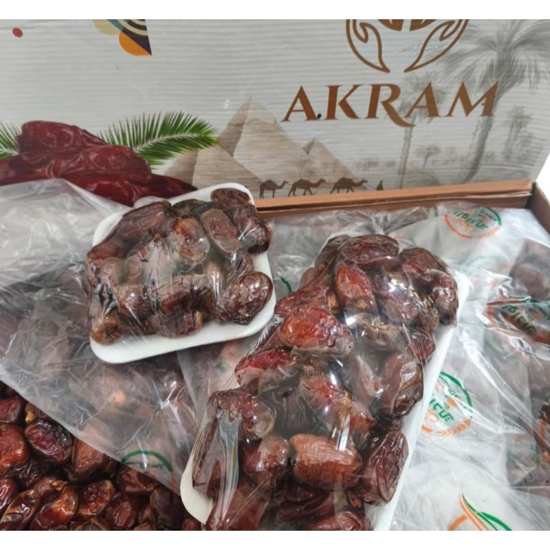 

Kurma Akram Kemasan Repack 250gr 500gr