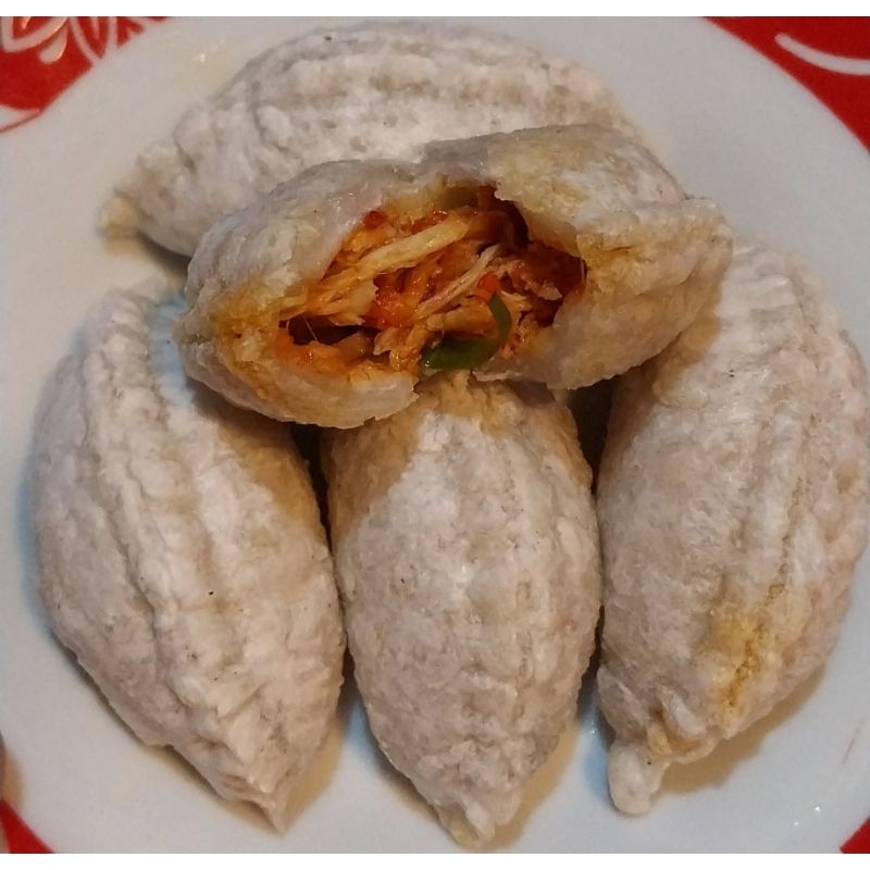 

cireng isi ayam suwir pedas isi 10pcs