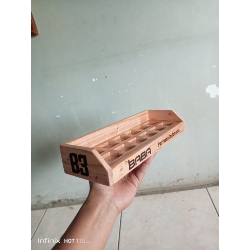 rak parfum costum 12 botol