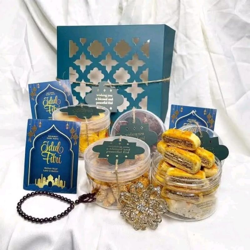 

Hampers Lebaran Kue Isi 4