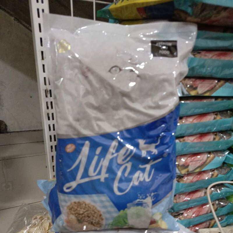 price promo life cat dry food  1 kg cat food promo life cat