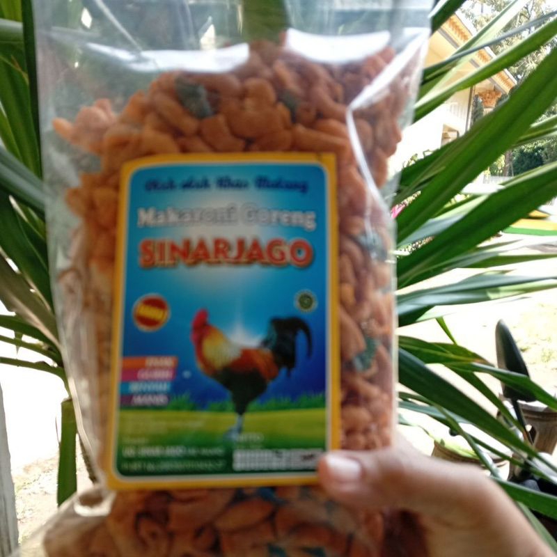 

Makaroni sepat rasa jeruk purut, sapi panggang, keju, barbeque sinar jago