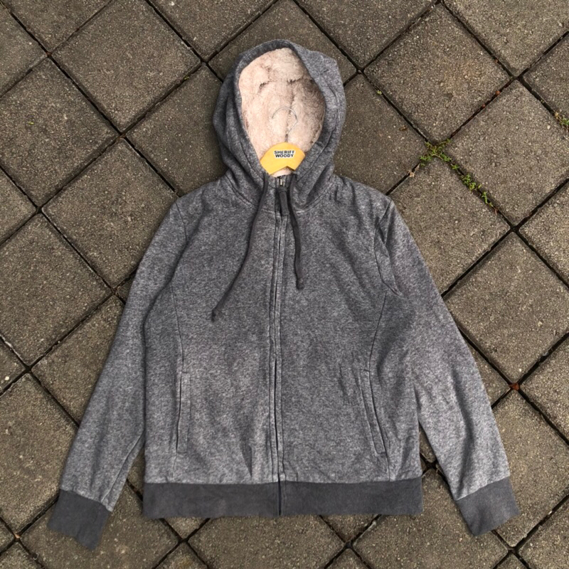 zh Uniqlo sherpa second bekas not stussy