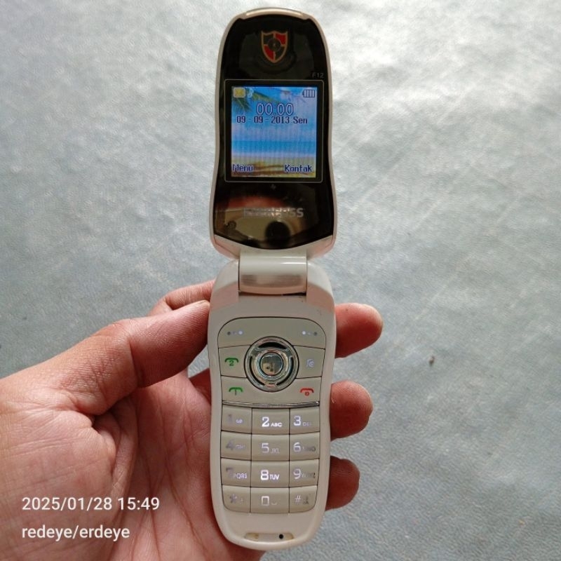 hp Jadul Evercoss F12