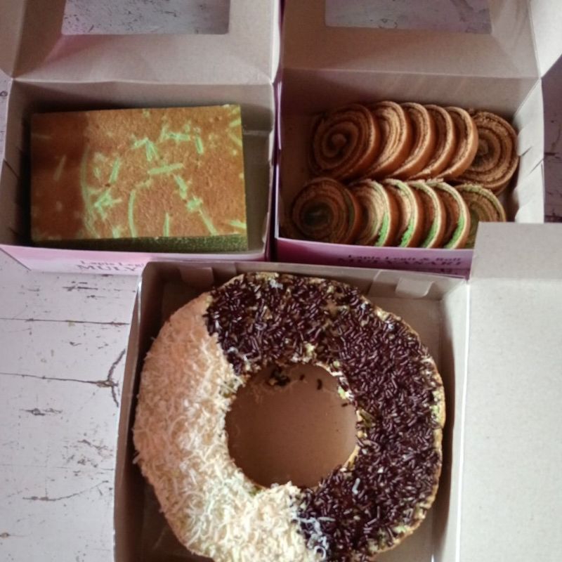 

paketan kue enak