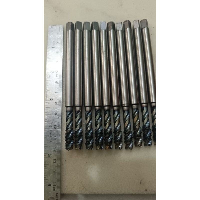 tap spiral M8 x 1.25 osg jepang hand tap spiral M8 x 1.25