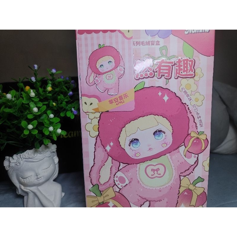 Nommi (Selected) Apel