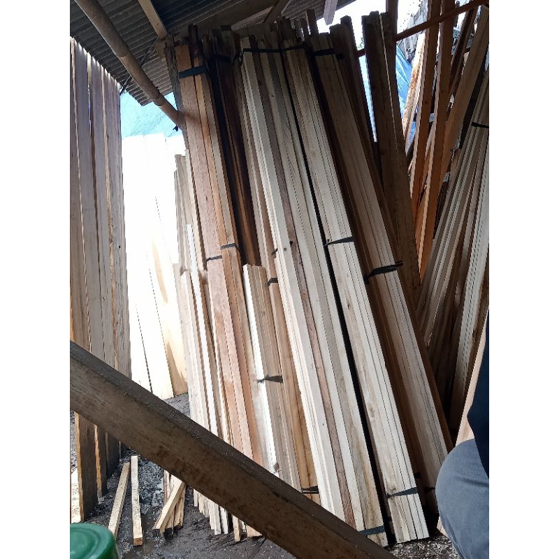 list Reng kayu ukuran 2x3 panjang 2meter kayu sudah diserut halus