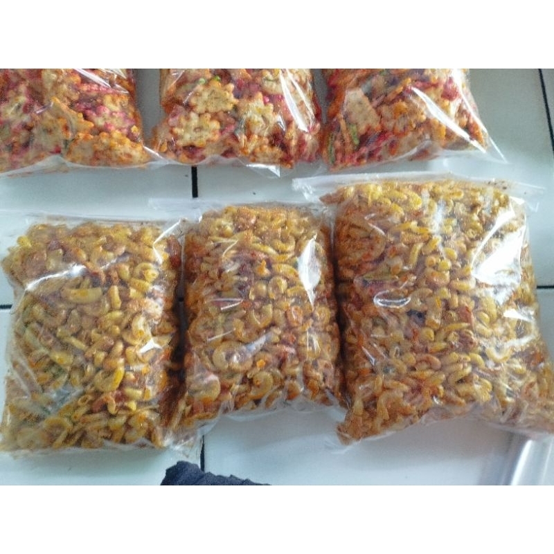 

Makaroni gurih cikruh