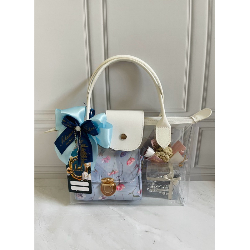 

Hampers Lebaran | Hampers Idul Fitri | Kirana Package | Hampers Mukena | Gift Lebaran | Kado Lebaran | Bingkisan Idul Fitri | Hampers Unik