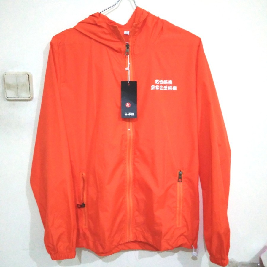 jaket tipis parasut orange XL