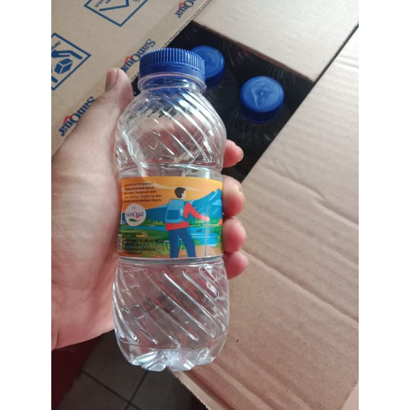 

AIR MINERAL SANQUA KEMASAN BOTOL 220ML ISI 24