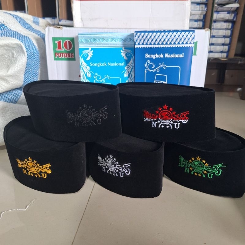 promo hari ini aja  peci songkok nu aneka warna buat anak dan dewasa nu hijau, nu emas, nu merah put