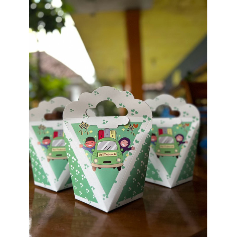 

PAKET 10PCS GABLE BOX HAMPERS JUMBO IDUL FITRI FREE1 PACK AMPLOP LEBARAN