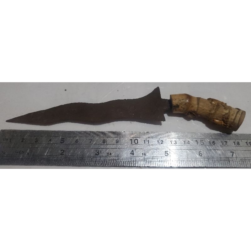 1 biji keris 18cm untuk koleksi/pajangan/edukasi/dll.(bukan temuan sungai)