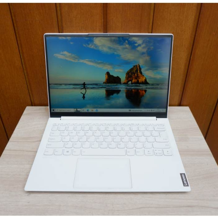 Laptop Lenovo Yoga Slim 7i Carbon Intel Core i7-1165G7 Iris Xe Ram 16Gb Ssd 1Tb FHD SCU17413