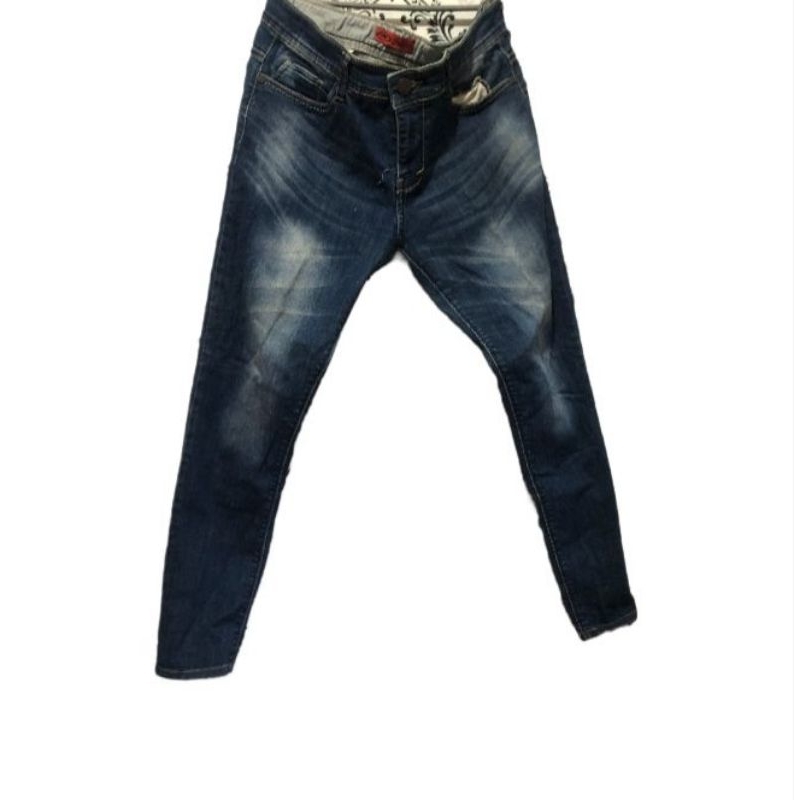 Preloved Celana Levis/Jeans Wanita