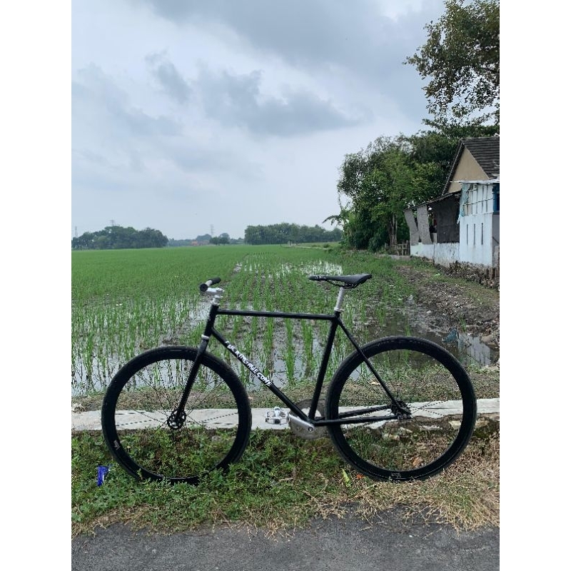 sepeda fixie comet