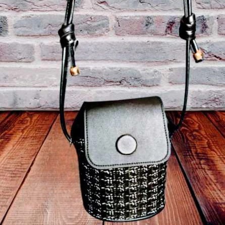 Tas Selempang Wanita Ruth pouch hp tas hp wanita sling bag wanita tas bahu kanvas