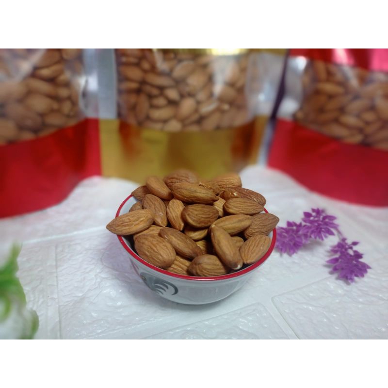 

Kacang Almond Kupas ORIGINAL 250 GRAM/Almond Panggang Siap Makan