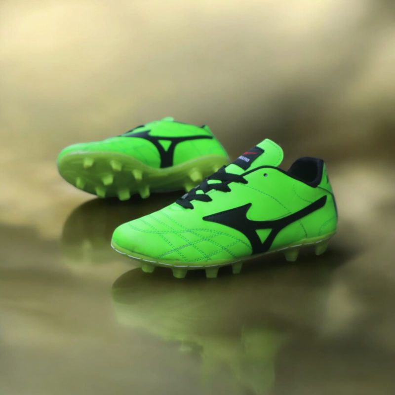 sepatu bola anak-anak mizuno green shine outsol sudah di jahit keliling