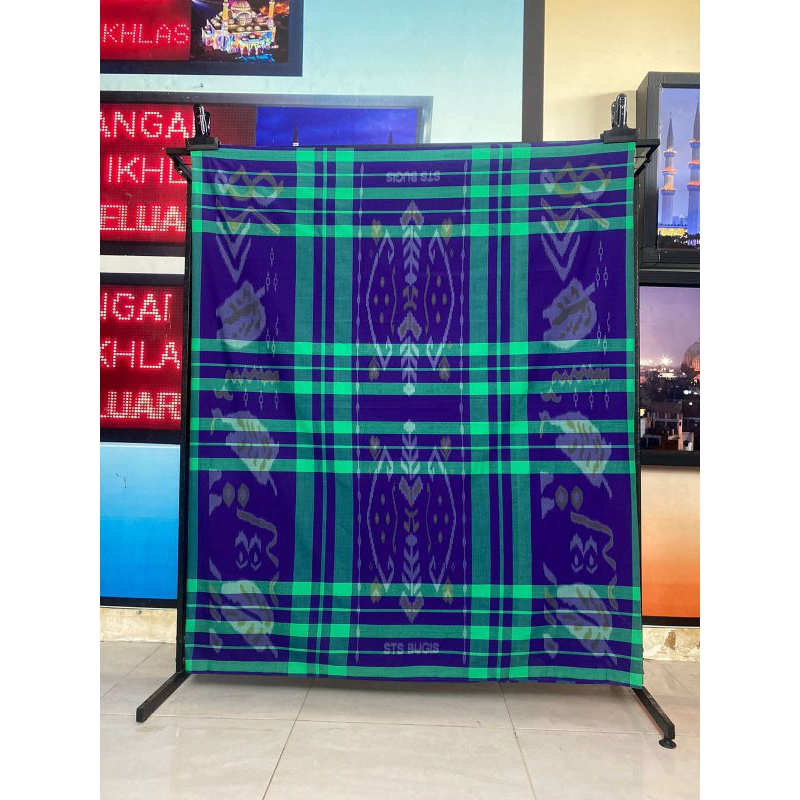 Sarung Bugis STI BUGIS Kain Motif Geometris