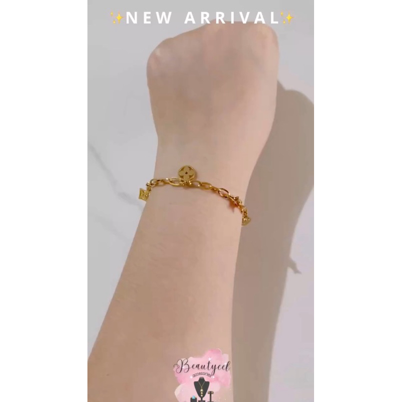 Gelang titanium emas juntai bandul