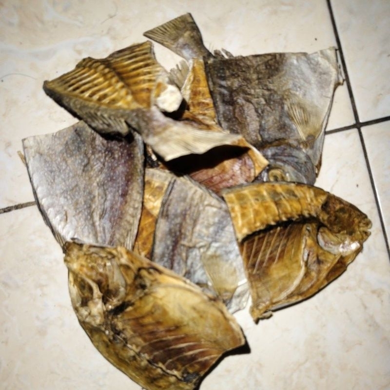 

IKAN ASIN SUMENEP GURIH 90k/ 1kg