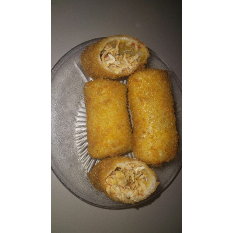 

Risol Ayam Suwir Pedas