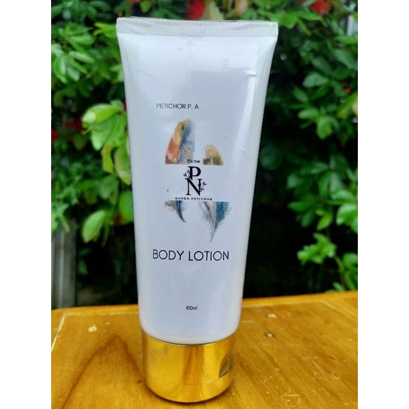 Mencerahkan Body Lotion Narda Petichor P.A