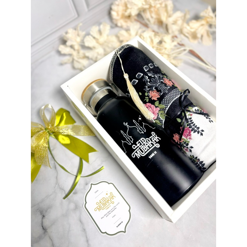 

HAMPERS LEBARAN / SOUVENIR PENGAJIAN / HAMPERS TUMBLER DAN SAJADAH