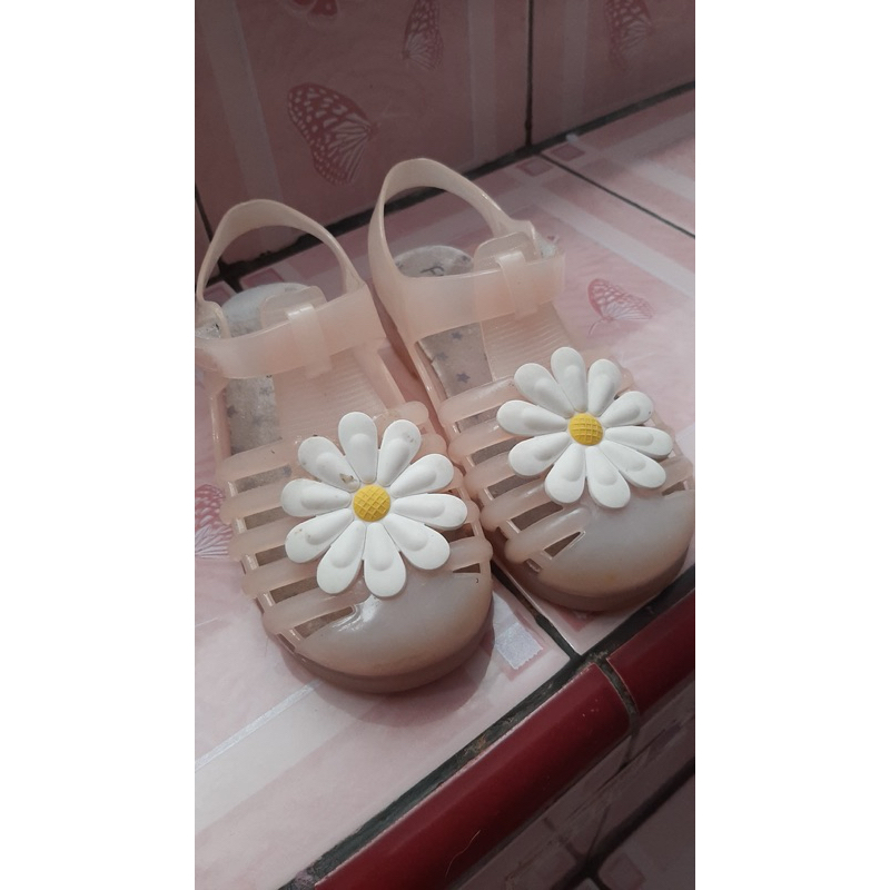 preloved sandal fladeo