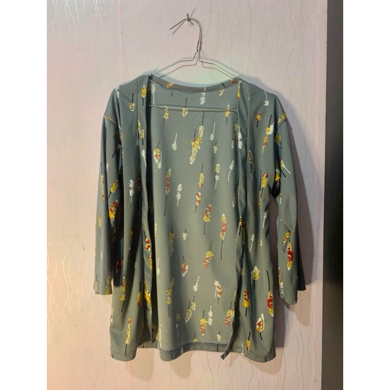 Outer Bunga Lengan Panjang