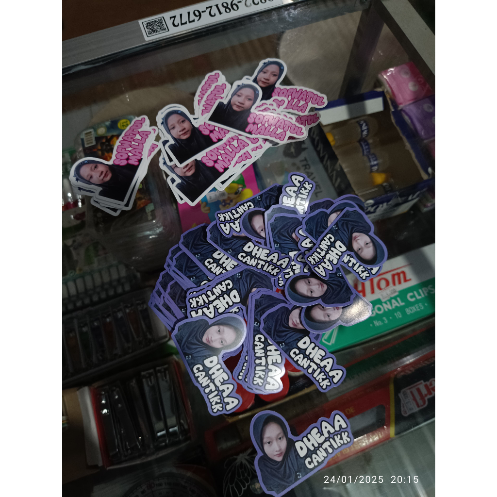 

35-50 PCS Tergantung Ukuran Stiker Custom Foto & Nama Stiker Tahan Air Stiker Helm Stiker Laptop