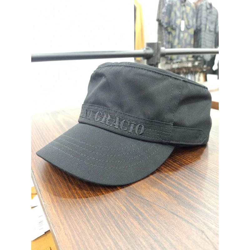 GIANI GRACIO Topi hitam